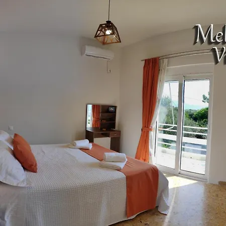 Meliades Agioi Theodoroi (Corinthia)