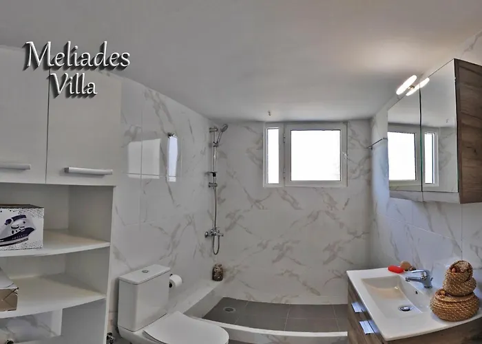 Meliades Apartment Agioi Theodoroi (Corinthia)